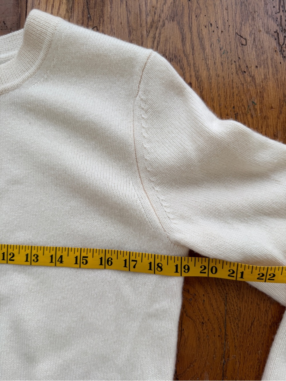 BR Cashmere Cream Cardigan - Picture 3 of 6